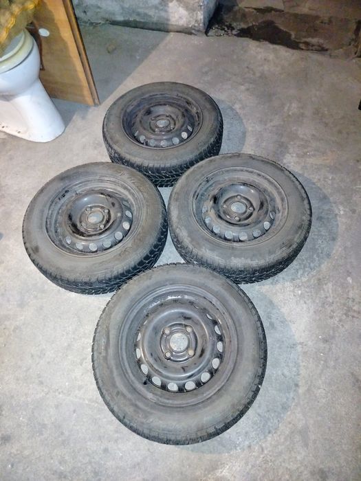 Komplet kół zimowych 165/70 R13
