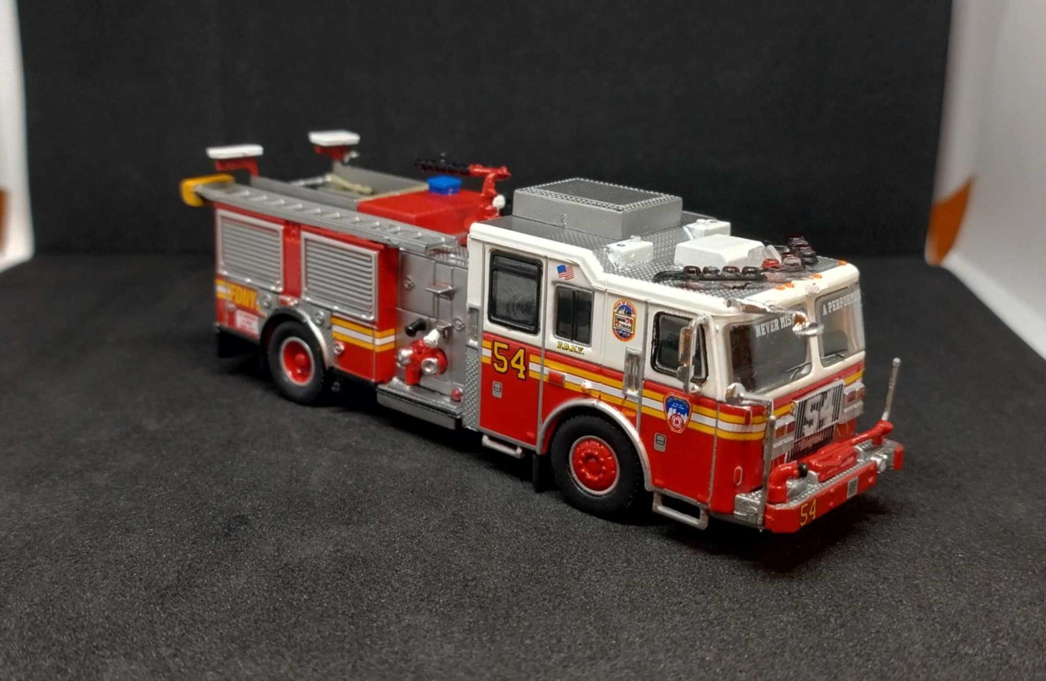 Para modeli PCX87 Straż pożarna Nowy Jork FDNY