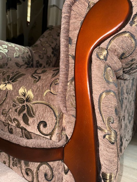 Золоте крісло для родини