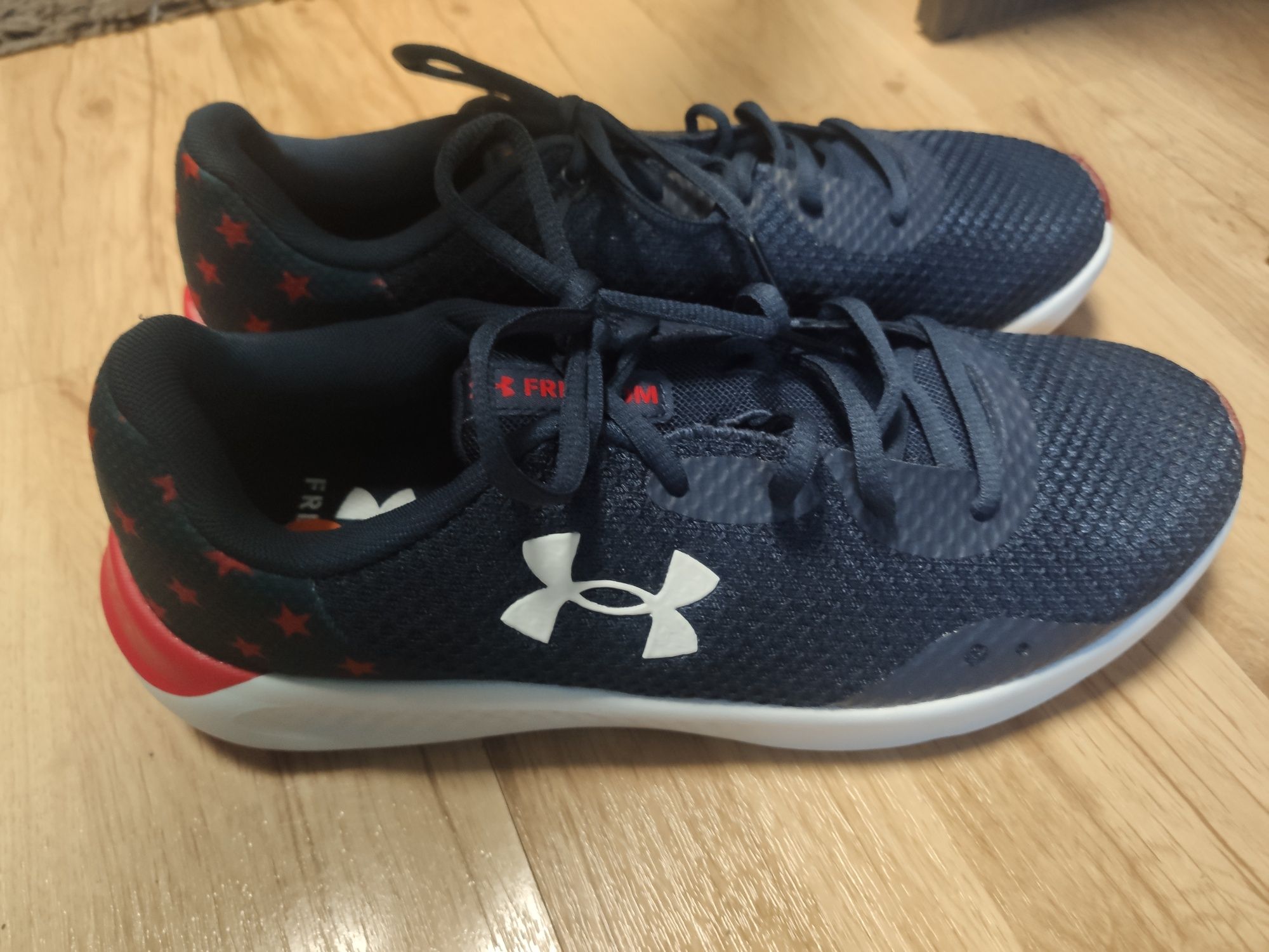 Under Armor buty sportowe USA rozmiar 43