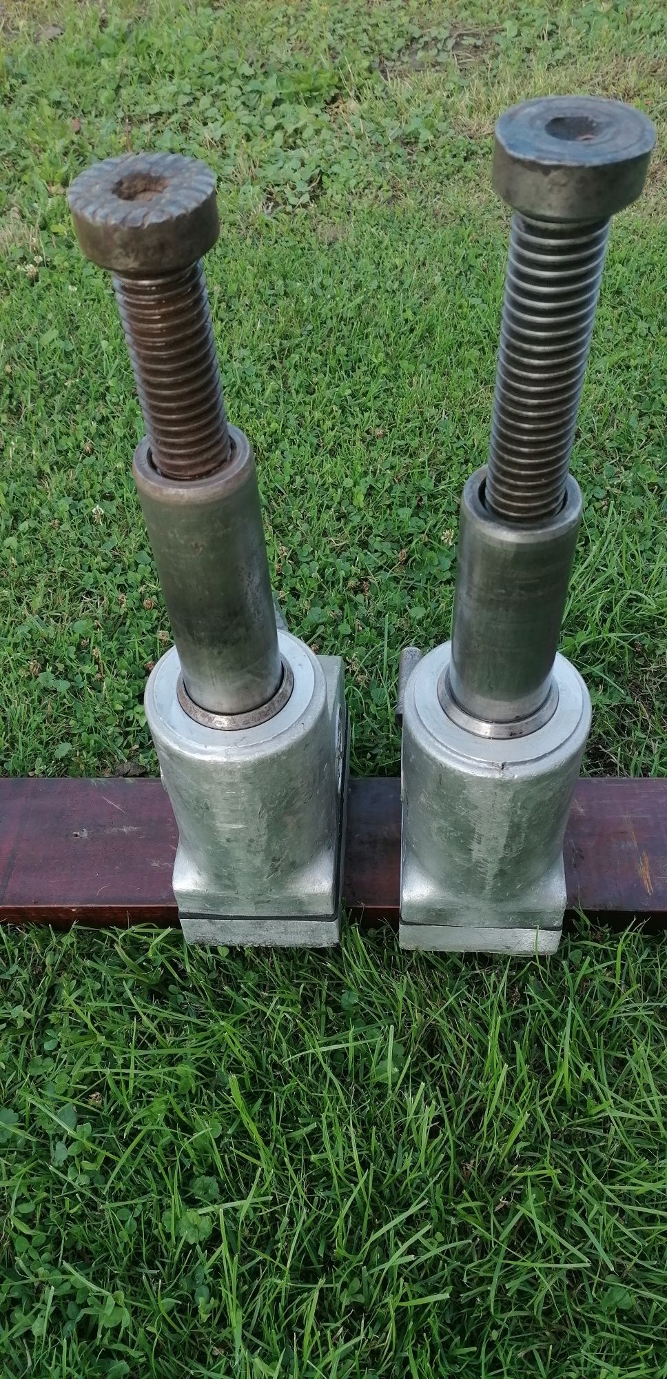 Podnośnik lewarek hydrauliczny 10t