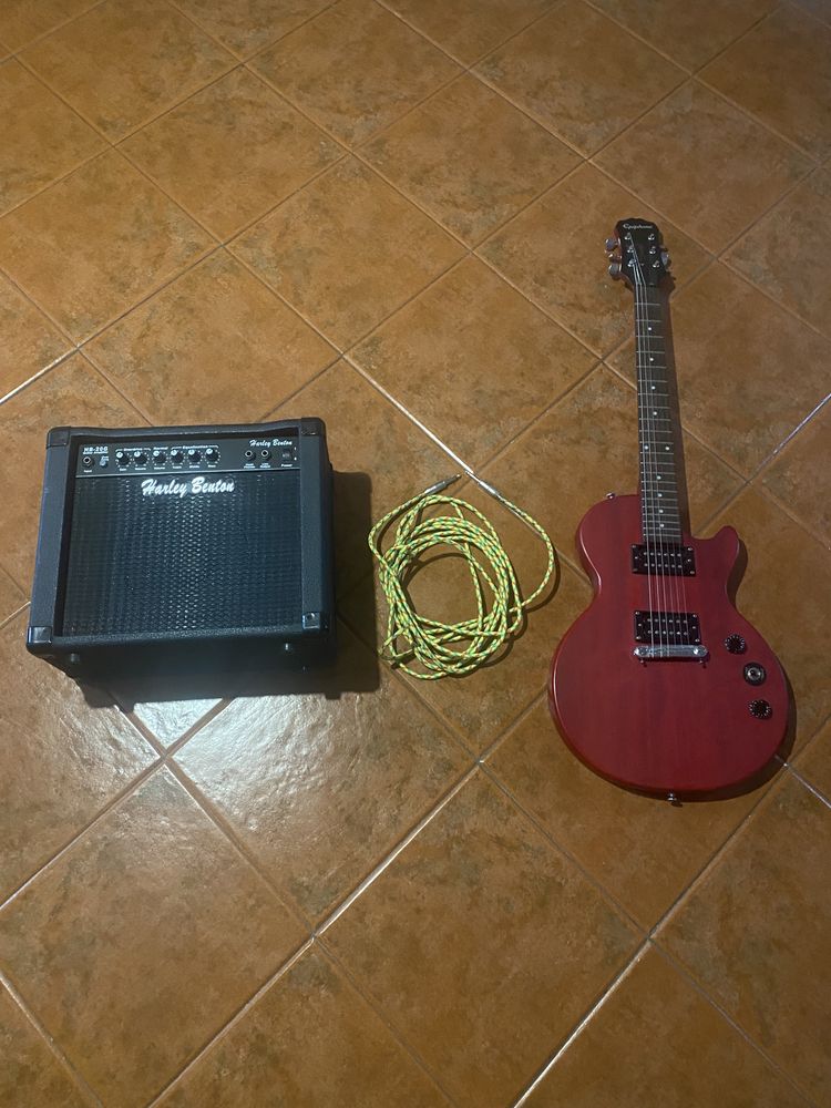 Conjunto guitarra + amplificador
