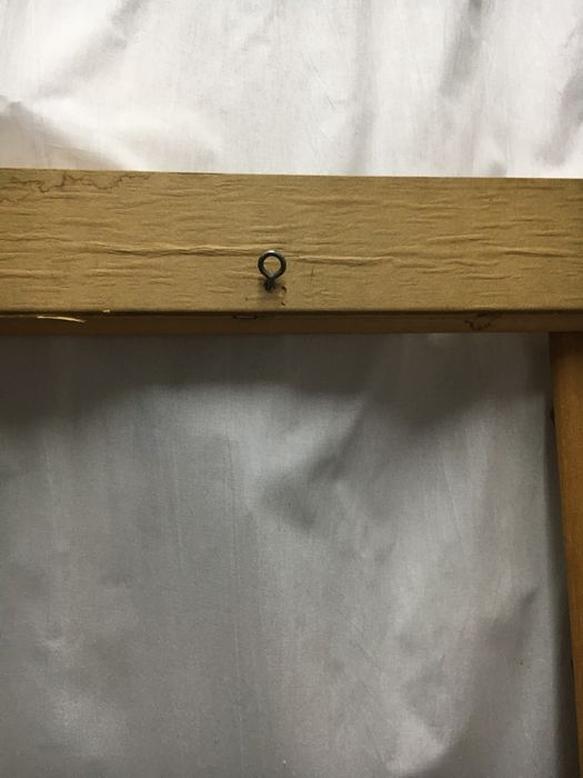 Molduras em madeira em bom estado