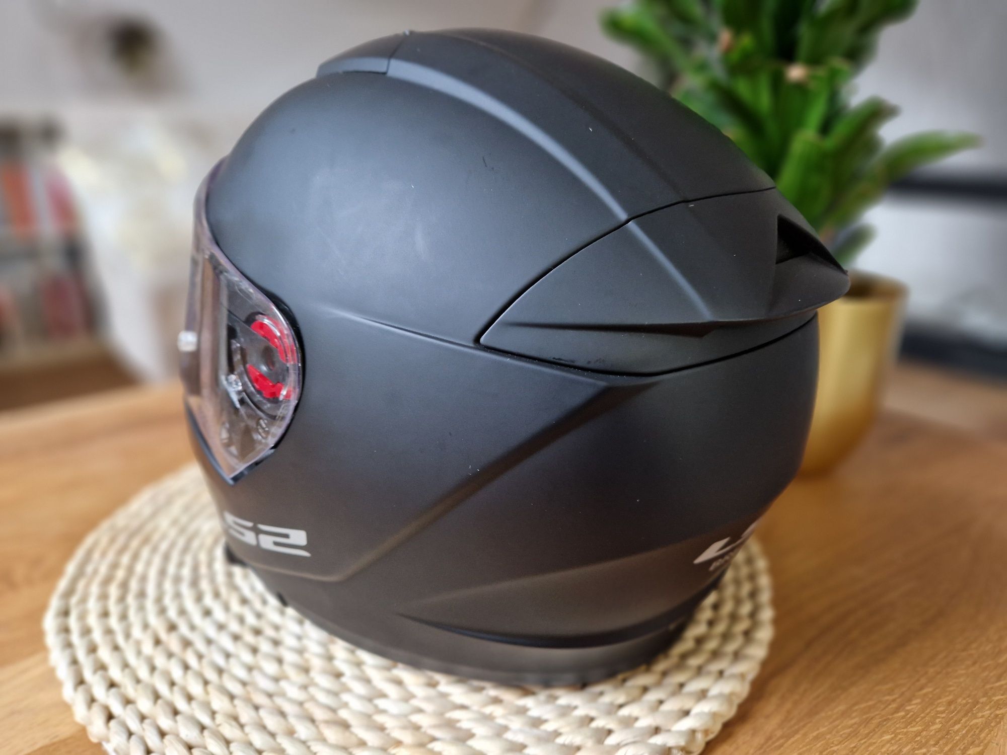 Kask motocyklowy LS2 Breaker ecer 22-05 M 57-58cm