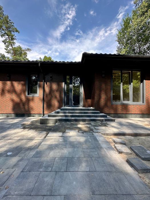 Одноповерховий будинок 160 м2 на 7 сотках, лісова Буча. Без комісії