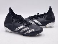 korki adidas Predator korki tanki na trawę buty do piłki rozmiar 33