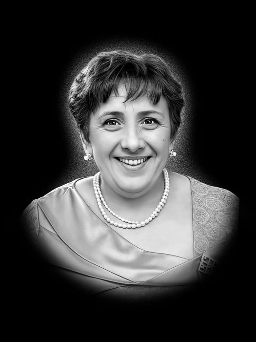 Ретуш фото на пам'ятник. Відновлення старого та пошкодженого фото.