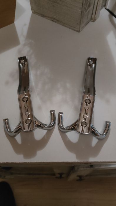 2 Nowe Metalowe Uchwyty Wieszaki na Ubrania 15x7,5 cm