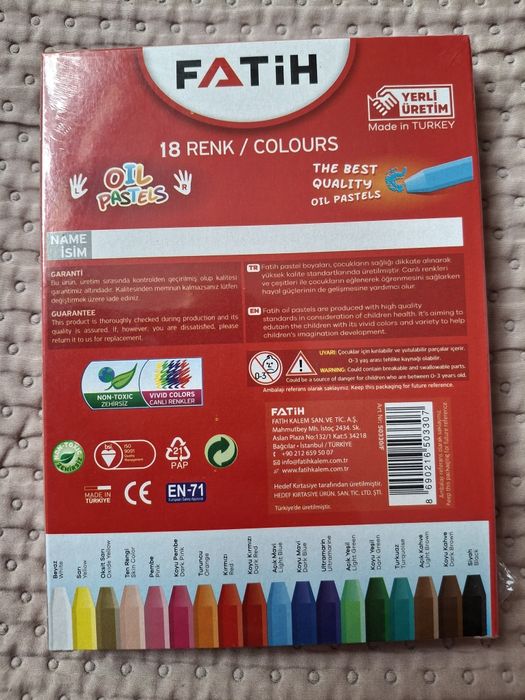 Pastele nowe, nieotwarte z folią 18sztuk