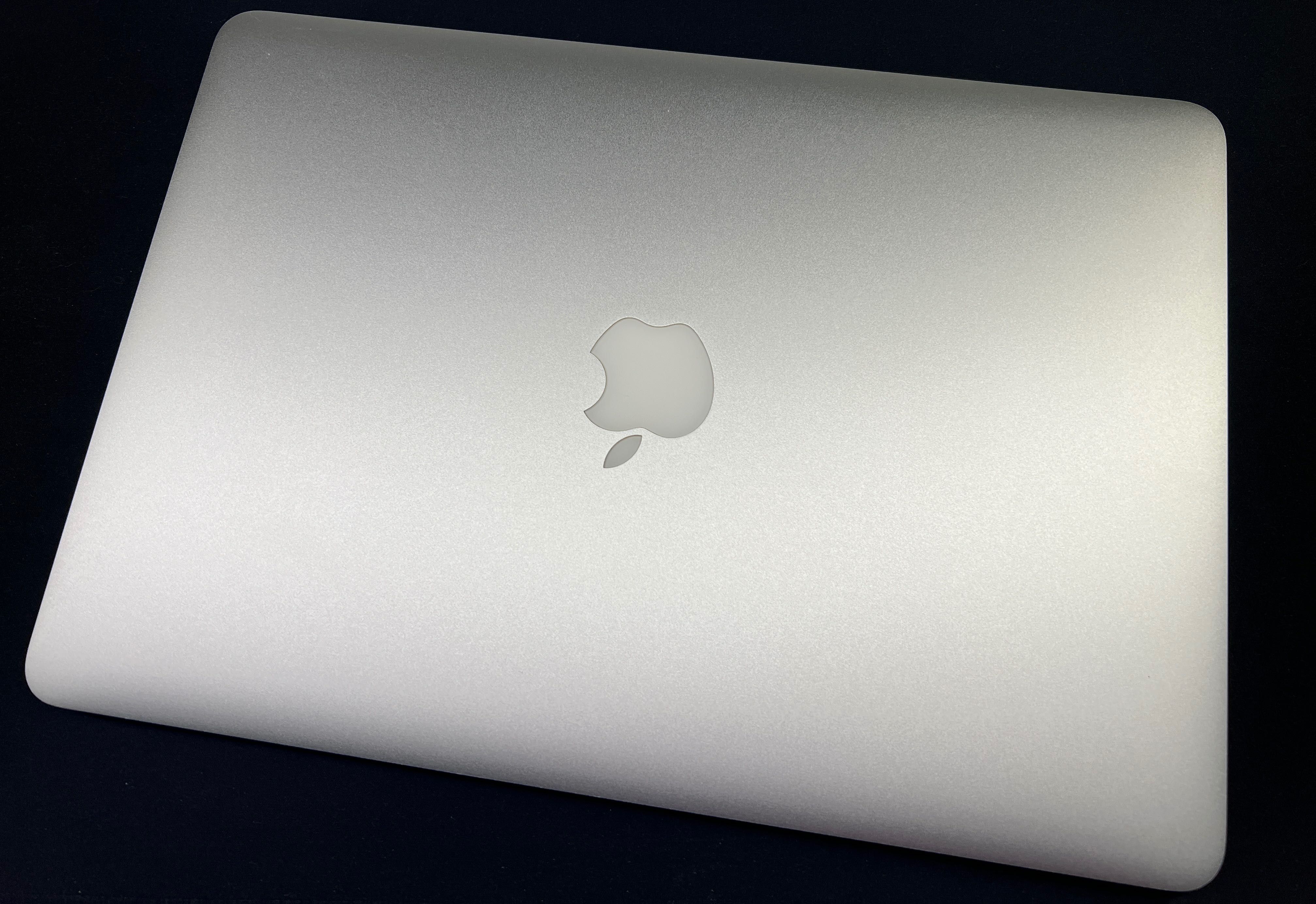 MacBook Air 13" 13 Late 2015