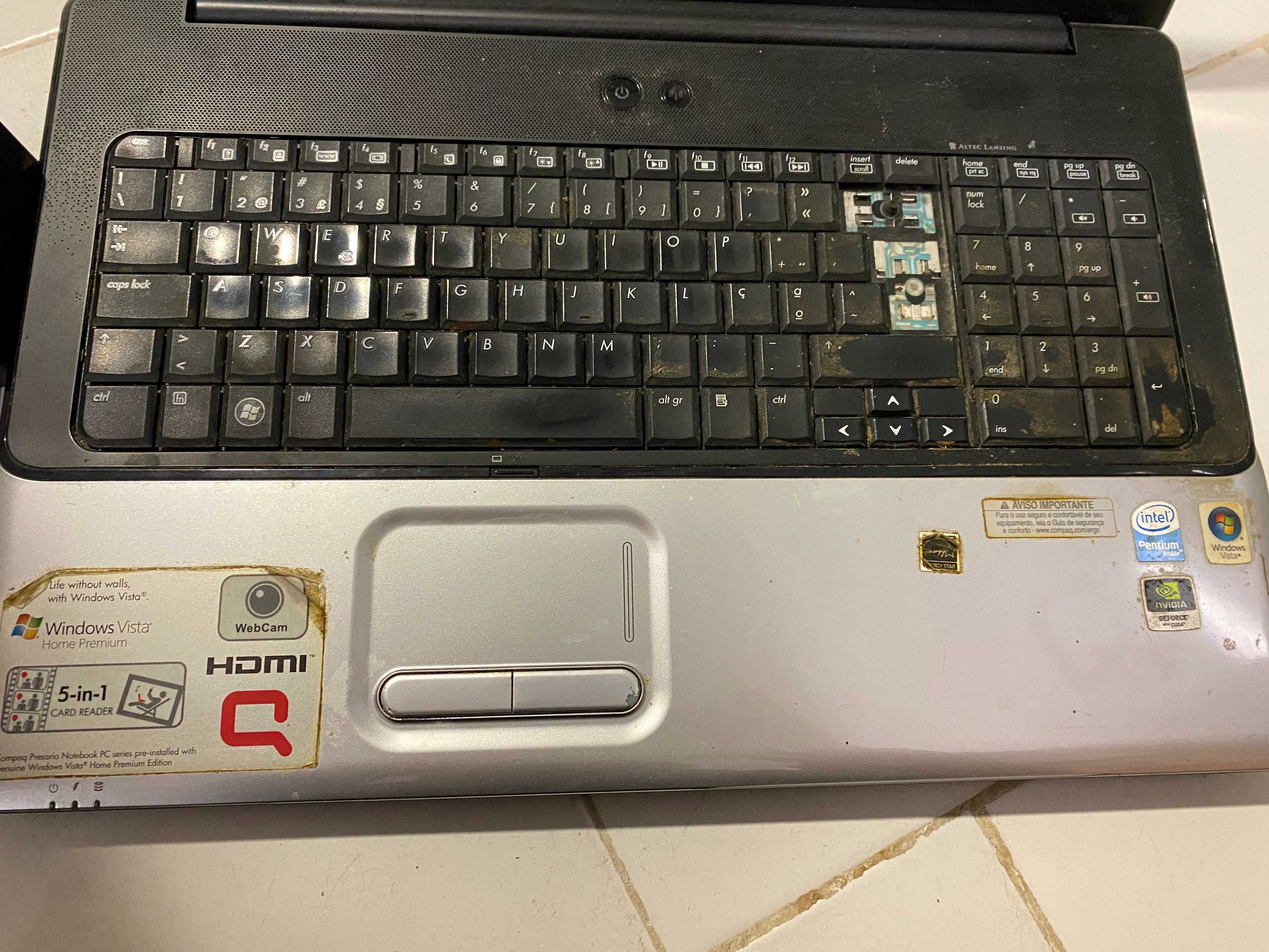 PC portátil HP, mod Presário com carregador e sem bateria