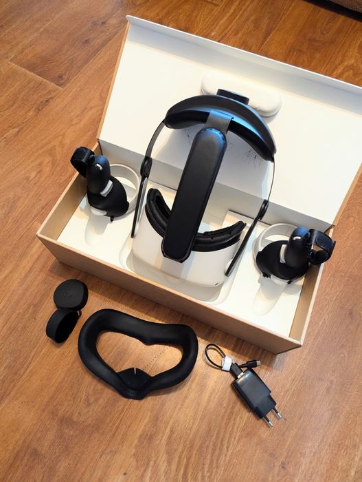 oculus quest 2 128 gb + чохли + кейс + кріплення