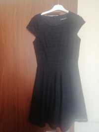 Sukienka czarna przewiewna