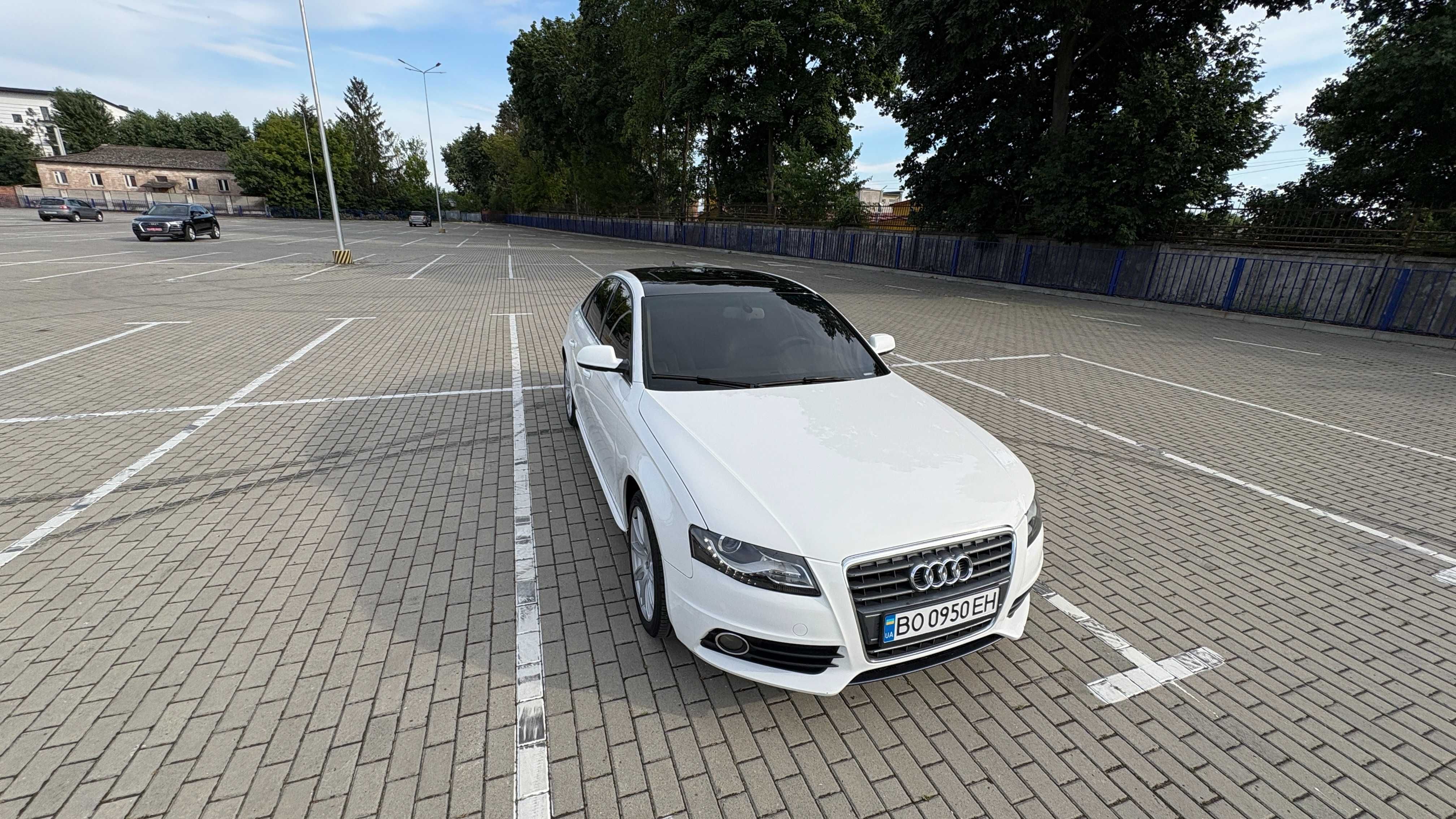 Audi A4 B8 S line 2.0 TFSI 211 к. с. 2012 р.