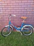 Bicicleta  antiga dobrável