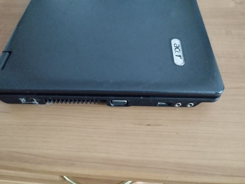 Ноутбук ACER 5635G 4 GB, T 4400 300 GB.