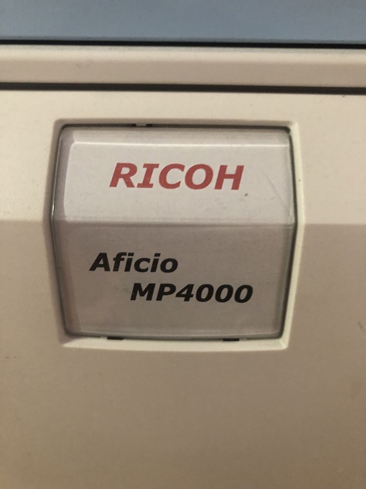 Широкоформатний принтер Ricoh Aficio MP4000 з фунішером