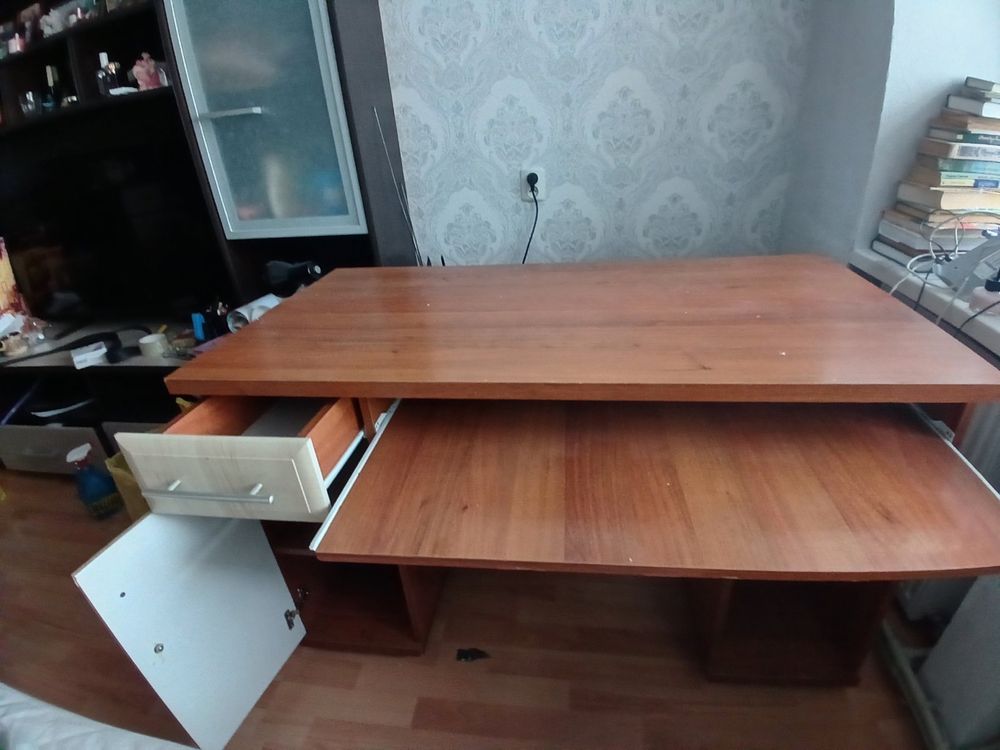Письмовий стіл  робочий стіл