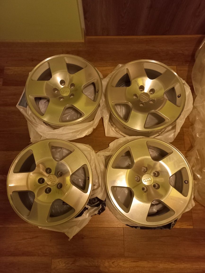 Felgi aluminiowe 17" OE Audi Sport (A6,A4,A3) komplet+1 - super stan !