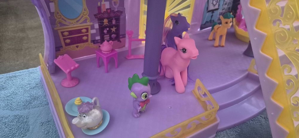 Zamek my Little Pony Canterlot