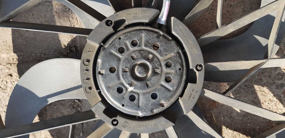 Вентилятор кондиционера на Jeep (Chrysler) 52079528АВ