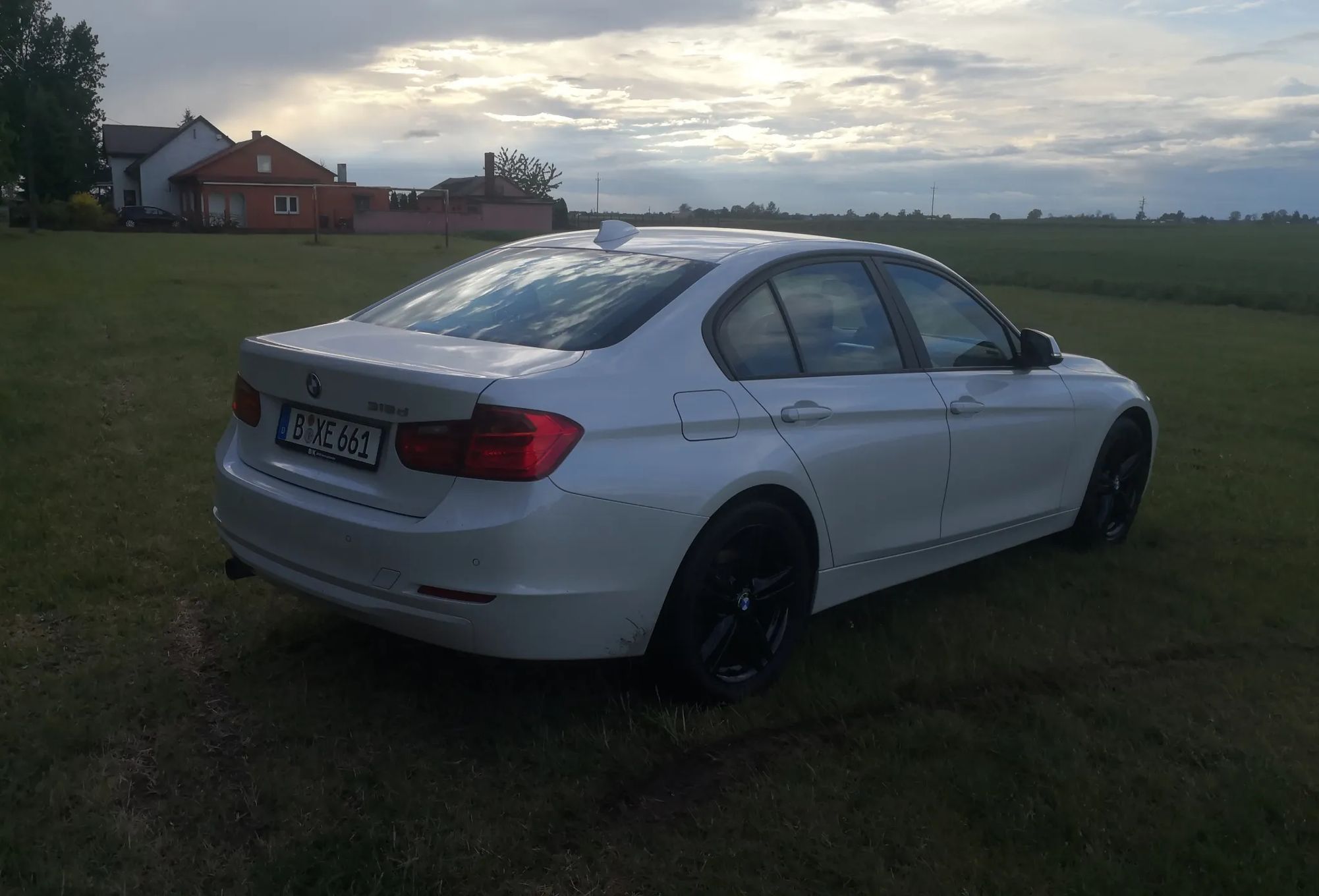 BMW Seria 3 Biała perła navi