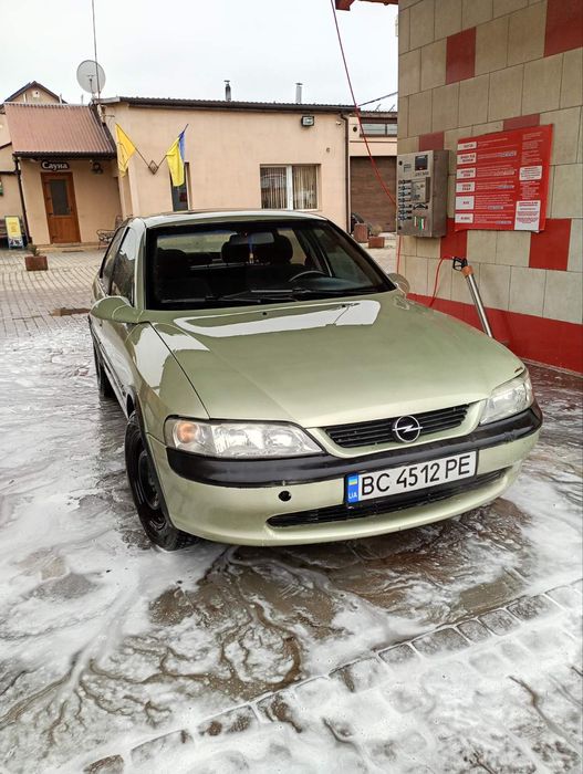 Продам Опель вектра б