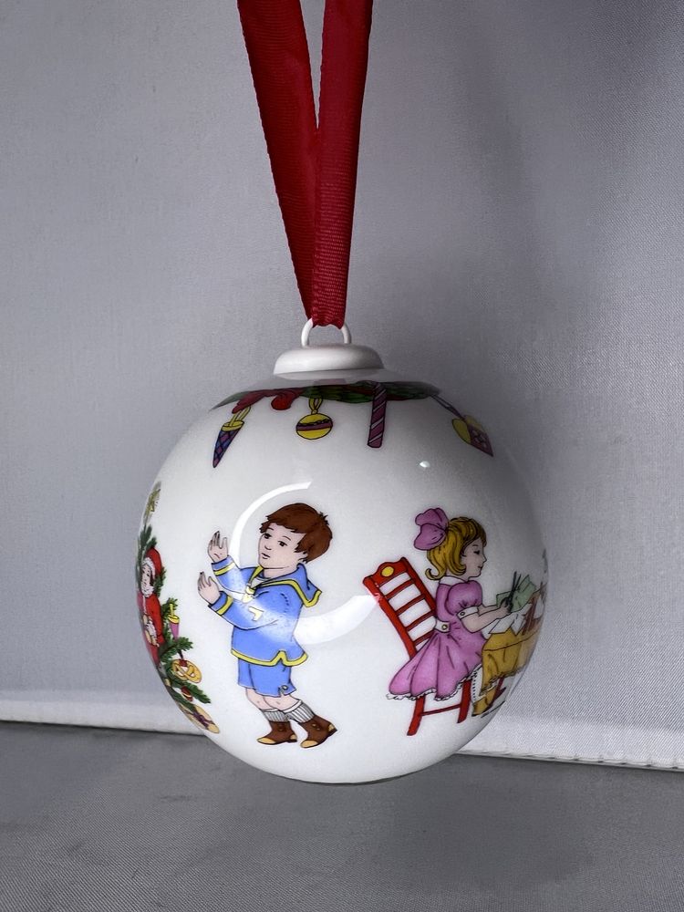 Hutschenreuther porcelanowa bombka bożonarodzeniowa 1999 J07