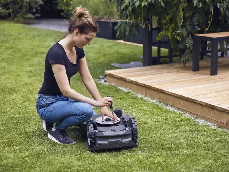 Robot koszący HUSQVARNA AUTOMOWER® 305, montaż, serwis RATY