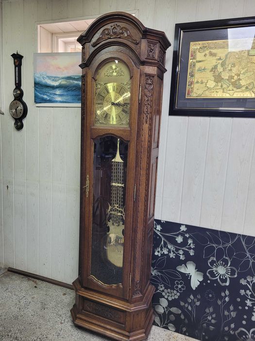 Zegary stojace, piekne stare.