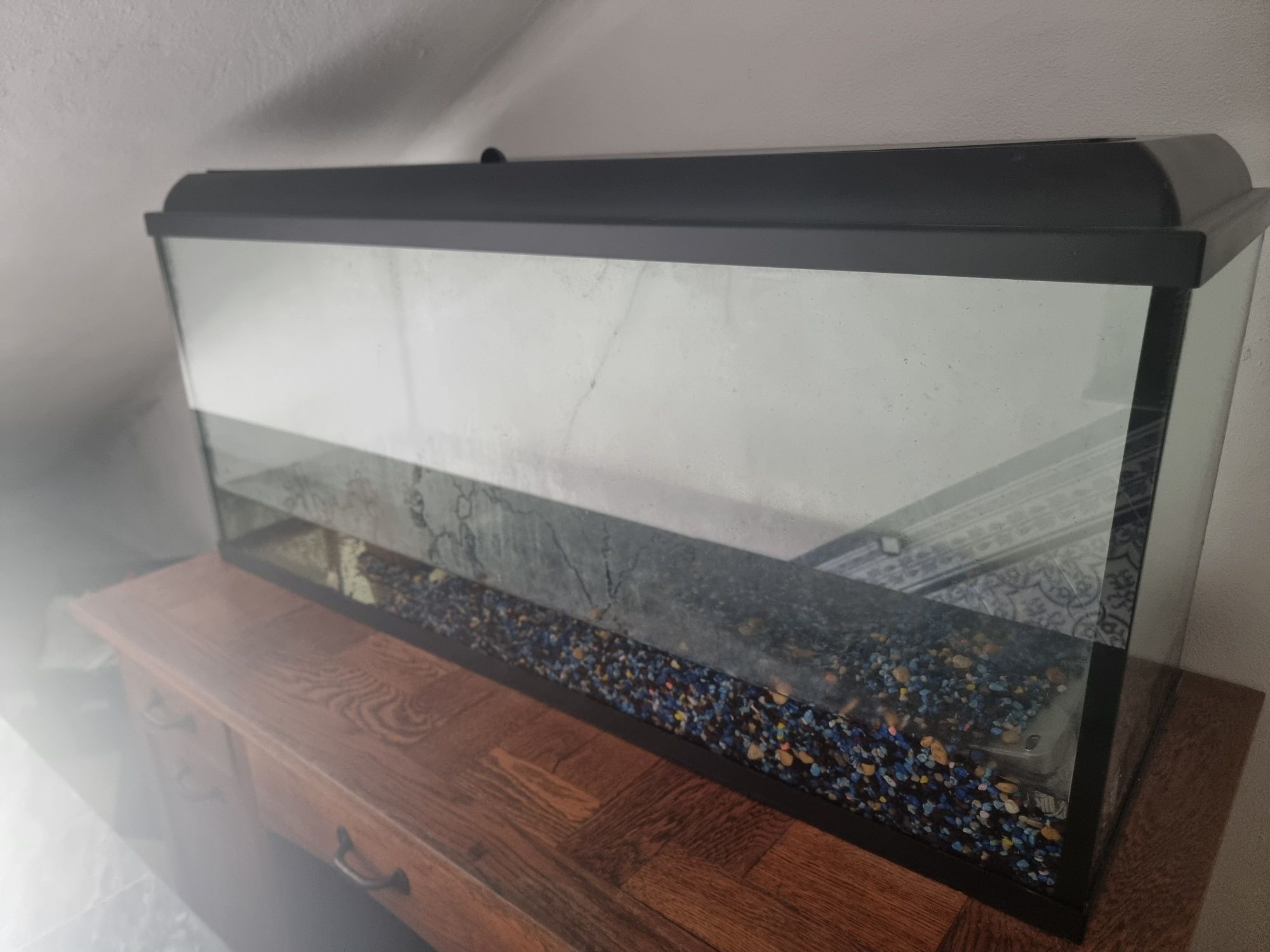 Aquario 240 litros com calha de LEDs