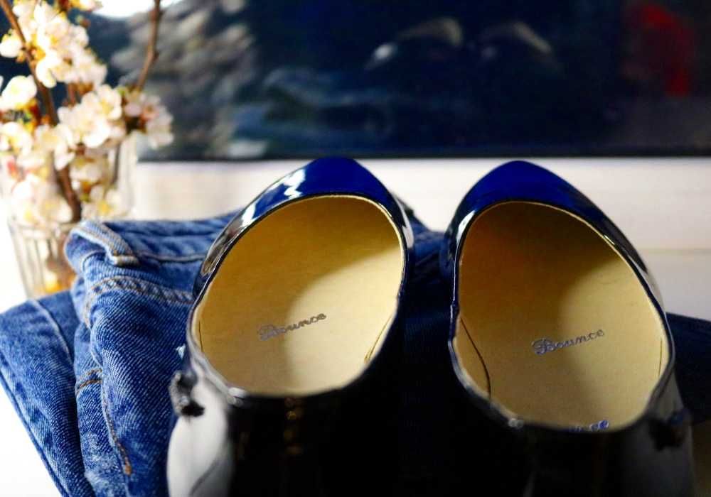 Жіночі шкіряні чорні лакові туфлі човники, низький підбор, розмір 38