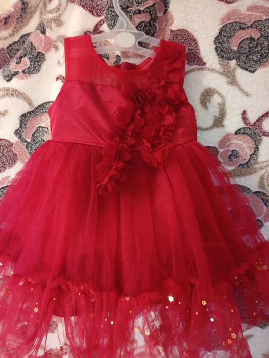 Плаття на дівчинку 1-2 года пишне