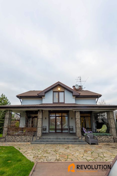 БЕЗ %! Оренда 2-поверхового будинку з басейном і генератором