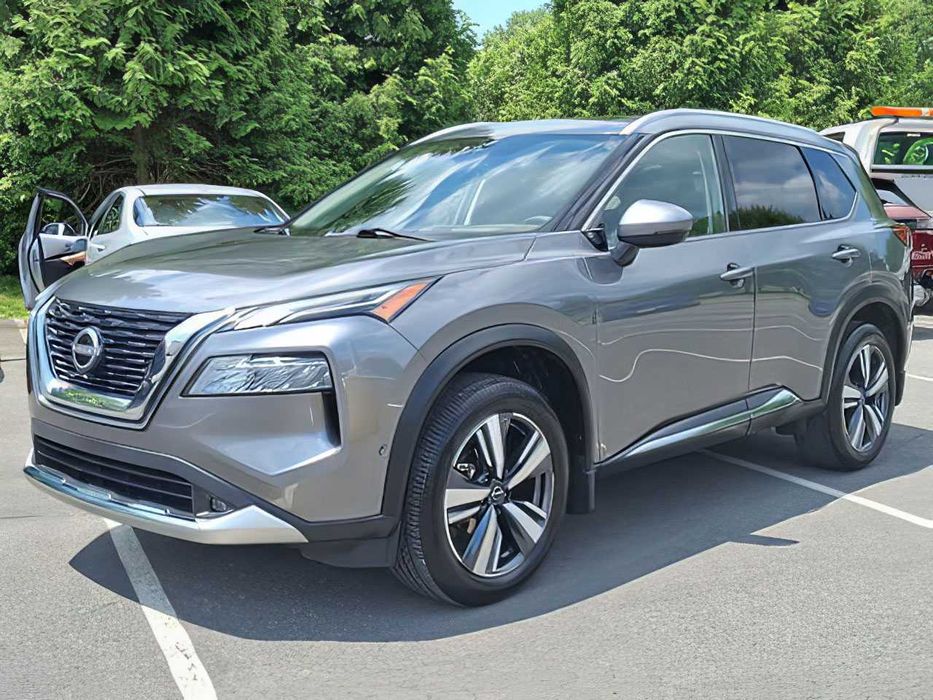 Nissan Rogue      2022