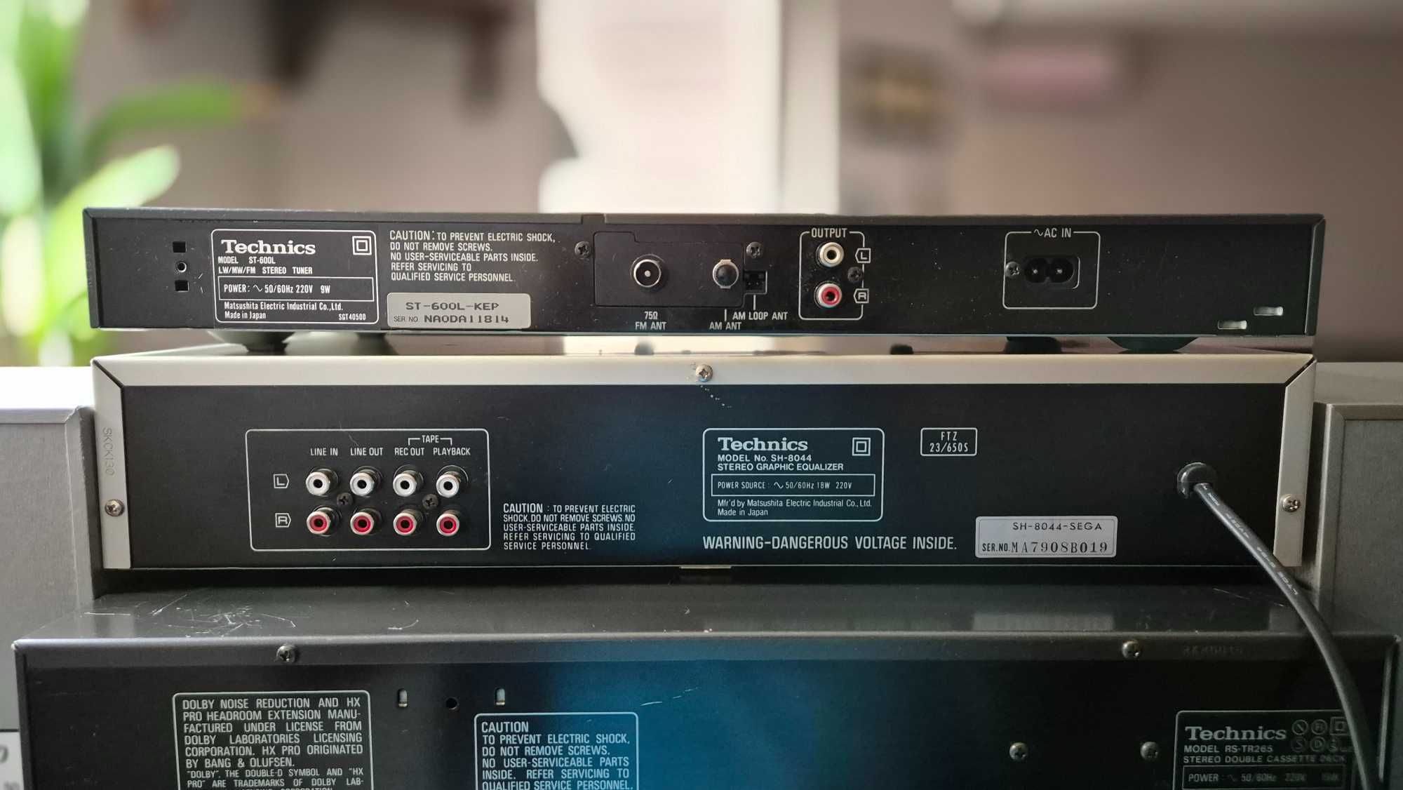 Technics Tuner ST-600L - stan dobry, zwykłe ślady użytkowania,