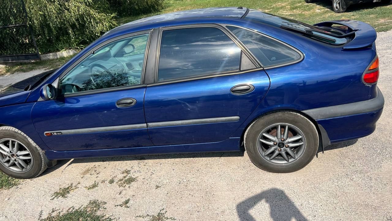Renault Laguna I 2001