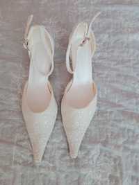 Buty białe r. 38 ślubne