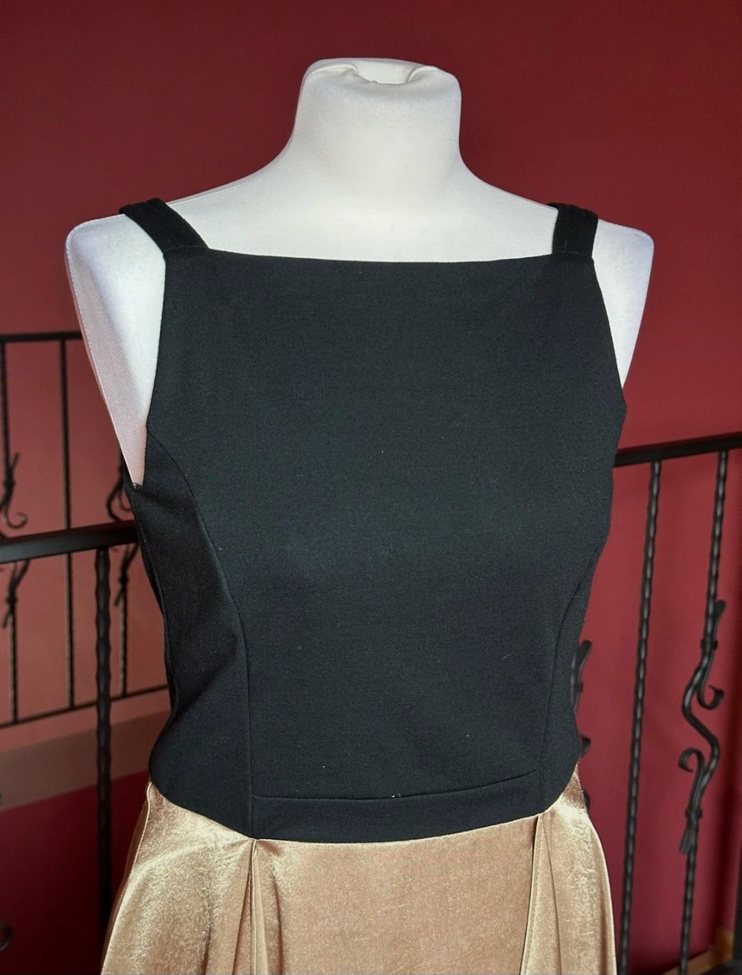 Czarno złota elegancka sukienka midi Coast M L 40 wesele