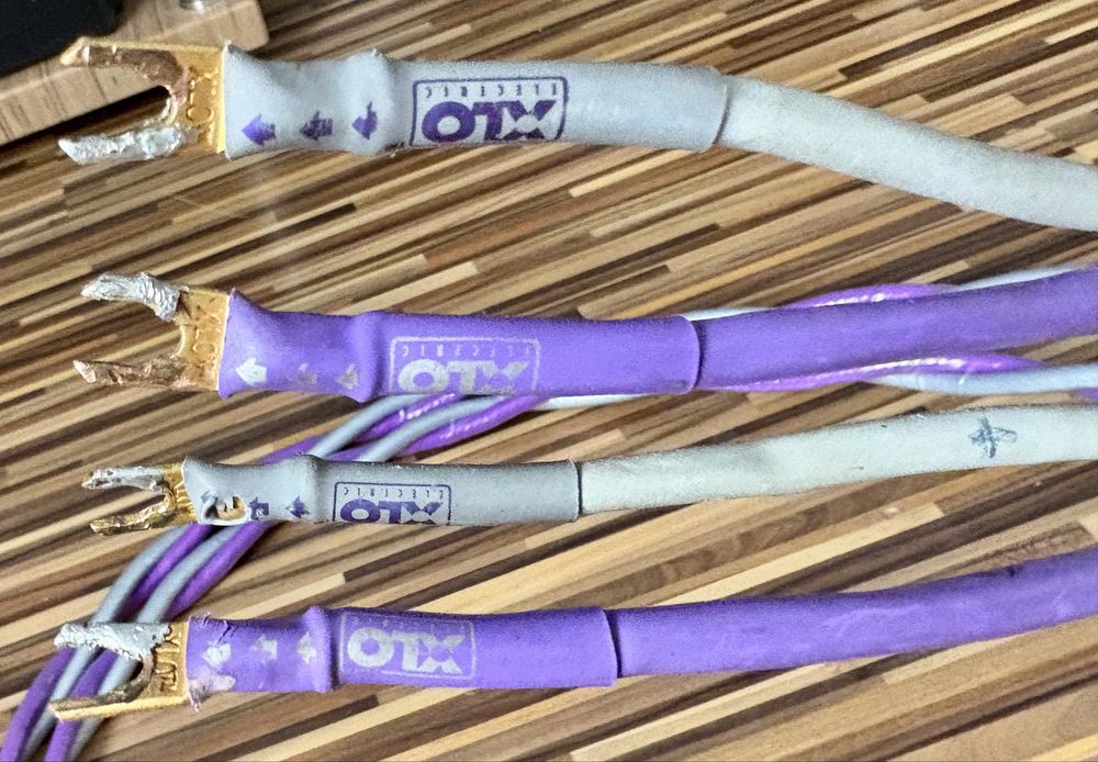 Kabel głośnikowy XLO Signature 5.1 dlugosc 2.4 m