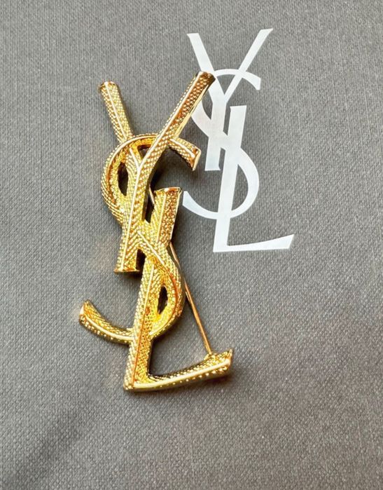 Broszka złota snake