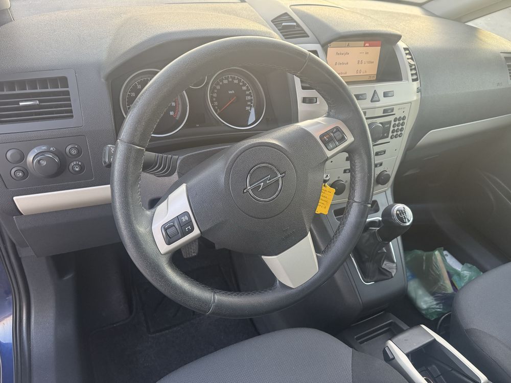 Opel Zafira 1,6 бензин 7 місць