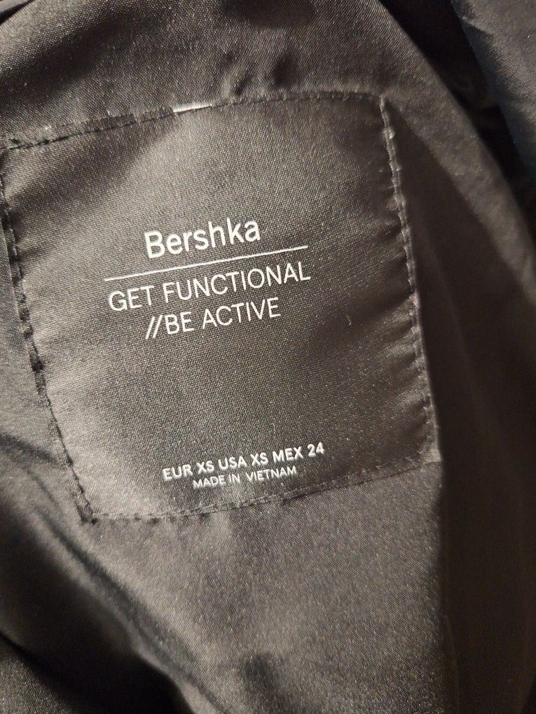 Kurtka zimowa Bershka XS