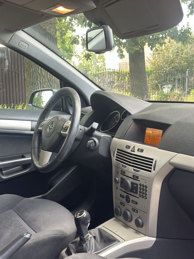 Opel Astra H |2008 |1.9CDTI |100km |Klima |Czujniki |6bieg |Tempomat