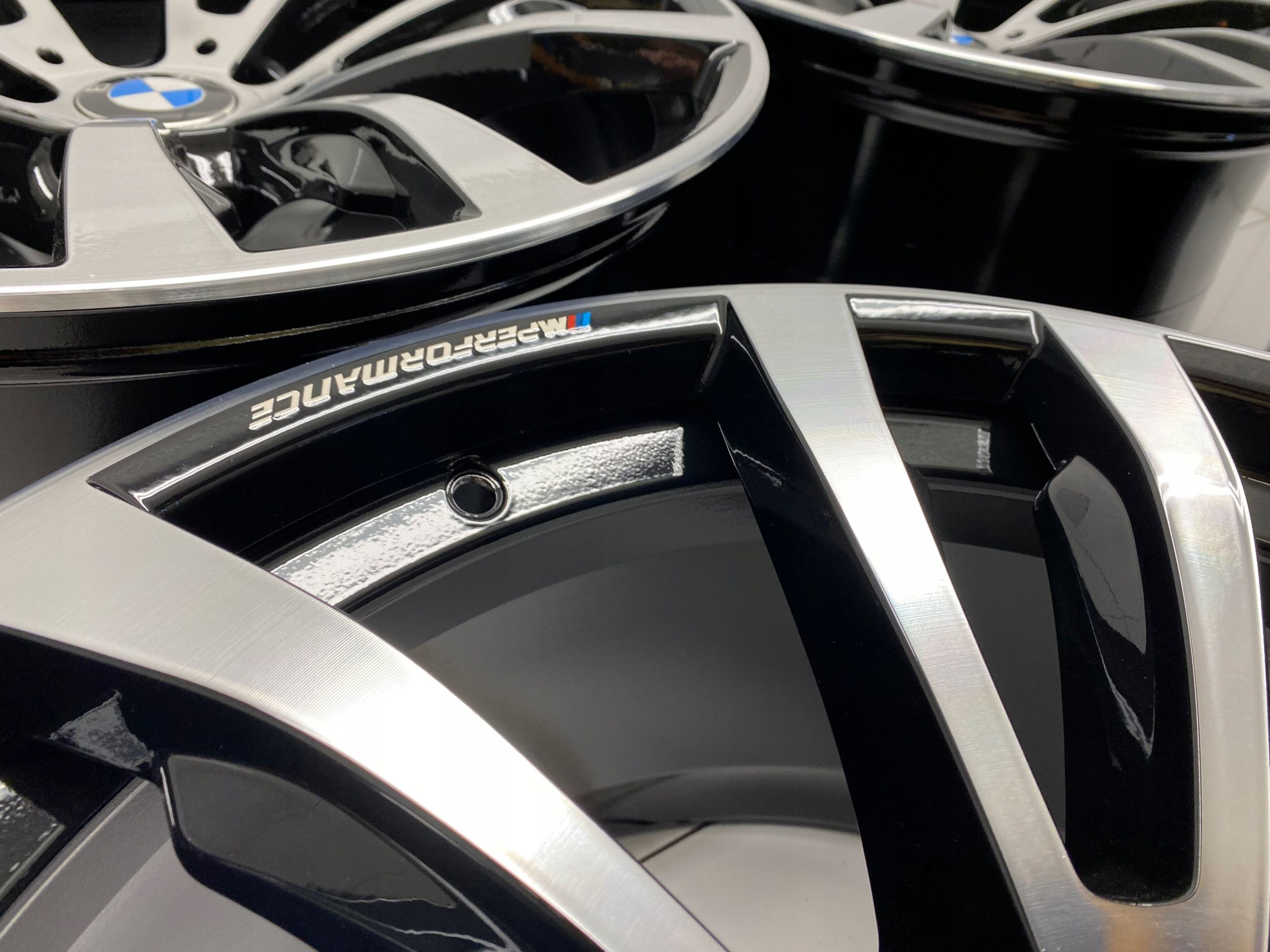 Felgi 20 BMW X5 X6 F15 F16 m Pakiet Performance F15 F16 Idealne