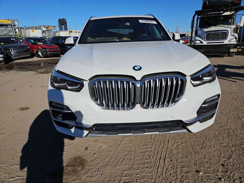 В дорозі BMW X5 01/2020 США