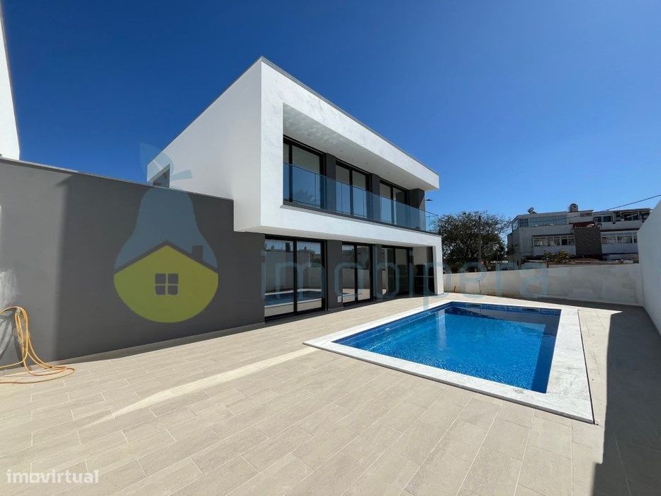 Moradia de Luxo em Bela Vista, Estômbar e Parchal