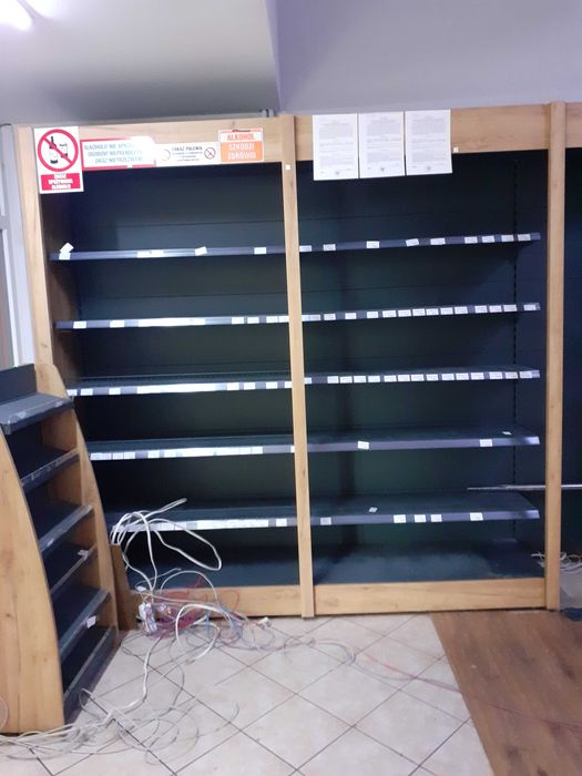 Regał sklepowy, wyposażenie sklepu