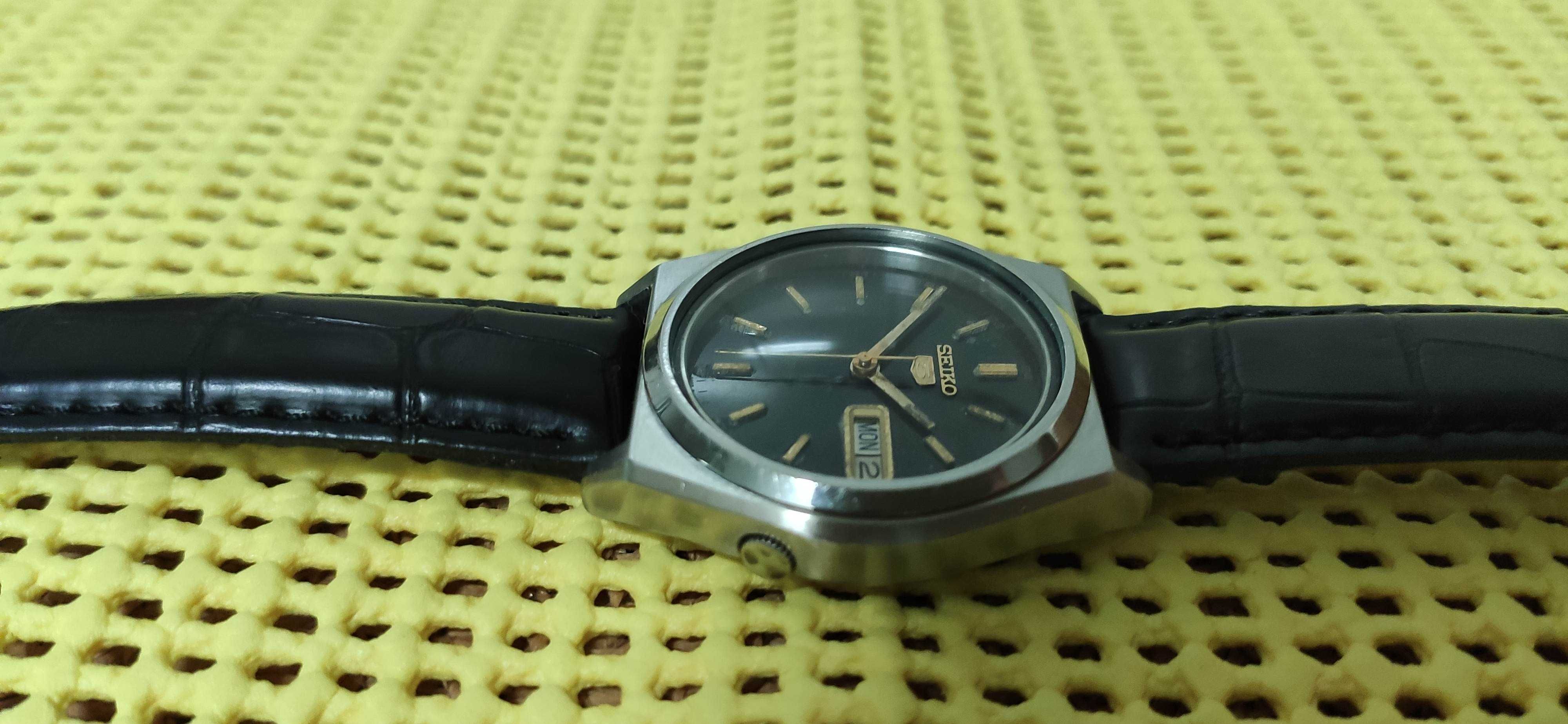 Relógio antigo SEIKO 5 automático