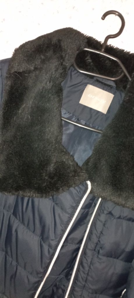 Kurtka zimowa granatowa kurtka Orsay
